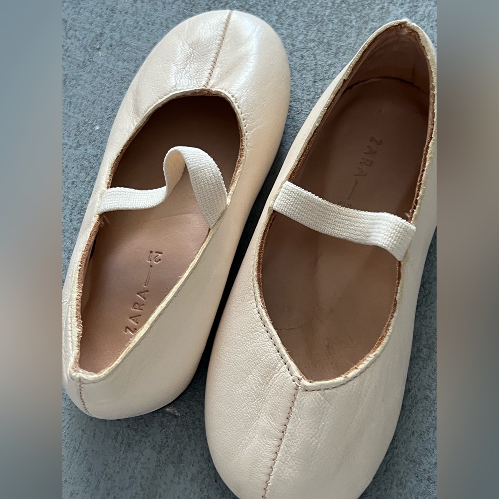 Zara Cream genuine leather Ballet Flats size 5, UK 21